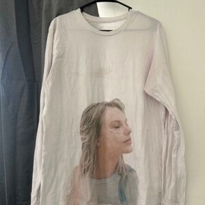 Taylor Swift White Cotton Tee